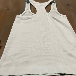 Lululemon swiftly tech racer back 2.0